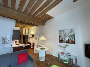 Delightful Dauphine Apartment Saint-Germain