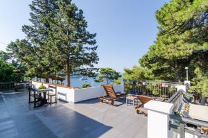 3 star apartment Apartments Ammos Saplunara Croatia
