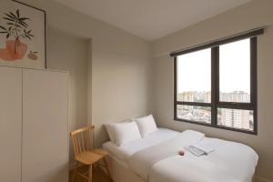 Breeze Corner Masteri Thao Dien Apartment Riverside