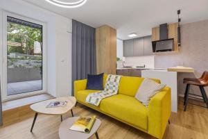 Novo Apartments balcony near Train Station