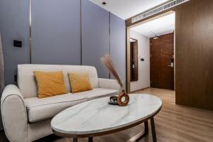 Suite Mareno 1BR Pools Shuttle to Nai Harn
