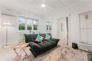 Harbour & Heritage Elegant Escape in Kirribilli