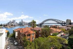 Harbour & Heritage Elegant Escape in Kirribilli