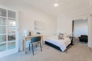 Harbour & Heritage Elegant Escape in Kirribilli