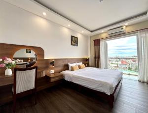 Shine Hue Hotel 2