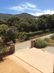 Hotels Hotel Les Lentisques : Chambre Triple
