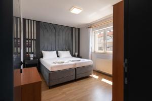 Villa Royal 2 with a pool