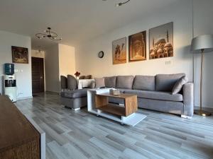 Luxury Inn: 3BR Amazing Garden View in Madinaty B6