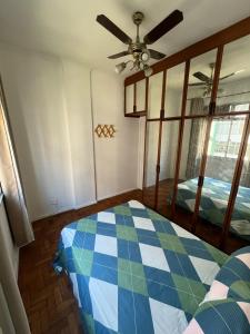 Apartamento com fácil acesso a praia de Copacabana
