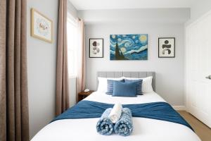 Stylish 5BR DC Retreat Backyard Free Parking