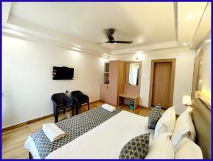 HOTEL GRAND RESORT - Near Jagananath Temple & Balcony Sea View Room #Fully Air Conditioning #Free Wi-Fi #Restaurant #Parking # SWIMMING POOL - A Luxury Collection