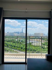 The Sun Avenue Central City