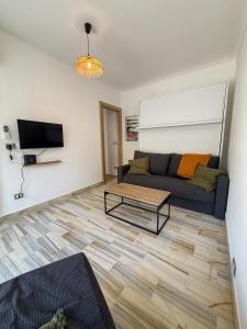 Grand studio avec jardin, proche plage, Menton