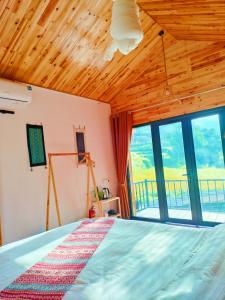 Kiêm Nguyễn Homestay Tả Van