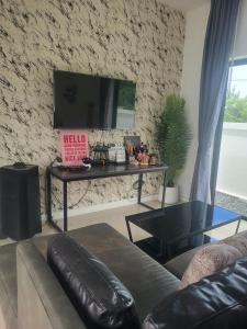 villa green pattaya famili and love room private and luxury