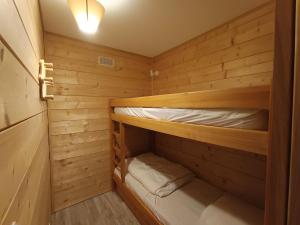 Confortable studio 3* avec balcon sud et parking à Montgenèvre - FR-1-445-41