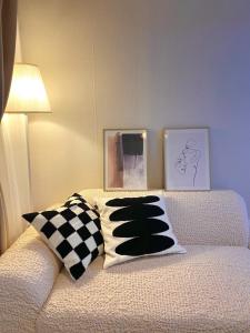 COZY BUTTERHOUSE, Near Metro, Close to Airport, Hongdae, WIFI, Long Biz Trip, Local Vibe