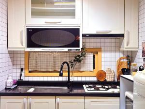 COZY BUTTERHOUSE, Near Metro, Close to Airport, Hongdae, WIFI, Long Biz Trip, Local Vibe