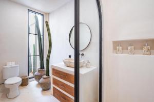 Kalesma Uluwatu Luxury 6BR Side by side