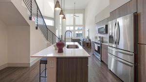 Biltmore Apartments by Landing