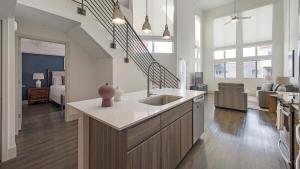 Biltmore Apartments by Landing