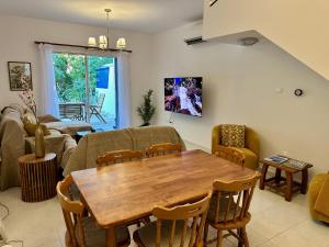 The Garden & Pool Townhouse