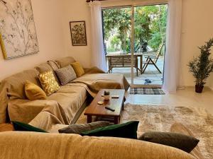 The Garden & Pool Townhouse