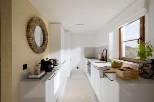 2 bdr Villa with Ocean-View Shared Pool, Luz, Lagos