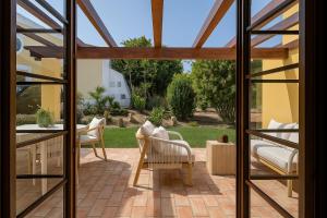 2 bdr Villa with Ocean-View Shared Pool, Luz, Lagos