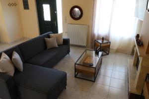 Loukissia Villa Mare