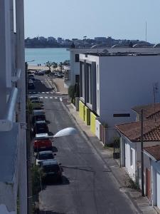 ROYAN, APPARTEMENT CENTRE VILLE, PLAGE très proche, WIFI