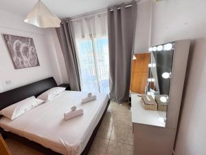 Fresh & Cozy-close to the beach