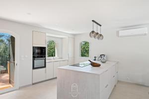 Villa Piscine Lealys Costebelle ClimWifiplages