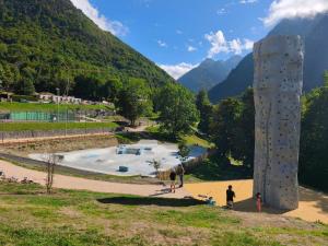 Studio vue montagnes RDC piscine