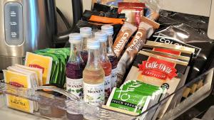 Upscale Two level by Seaport and Convention Centre BCEC