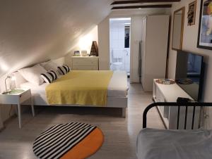 Funky place, near center and beach