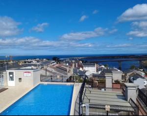 MODERNO PISO CON LA MEJOR TERRAZA DE RIBADEO Y VISTAS MARAVILLOSAS