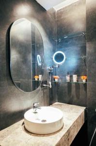 Galaxy Blue Sapphire Studio