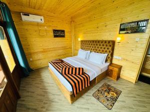 Whispering Mountain Cabin