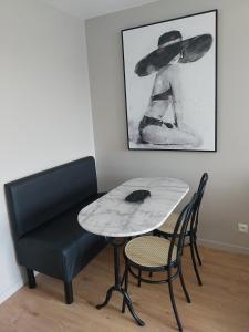 ROYAN, APPARTEMENT CENTRE VILLE, PLAGE très proche, WIFI