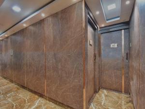 Super Collection O by OYO Aafreen Tower Near St. Thomass Church