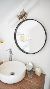 Kalumi Aparthotels - Japandi-Style Apartments with Terrace, Pergola, and Portuguese BBQ