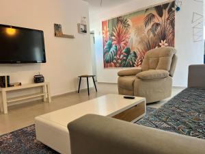 Baron of the DeadSea Crown Group Collection - Apartmány, Neve Zohar