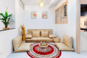 Bright apartment Maarif, 2 bedrooms, Wi-Fi, AC