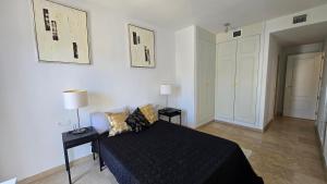 Puerto de la Duquesa apartment