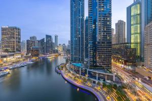 Exceptional 2BR with Marina Waterfront View