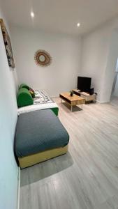 Beautiful with pátio in Bica