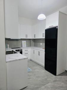 Orikum Beachfront Apartment sleeps 4