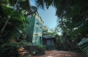 Sanctuaria Luxury Eco Resort