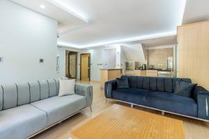 NEAR BY THE LAND OF LEGENDS , ViLLA ROSE